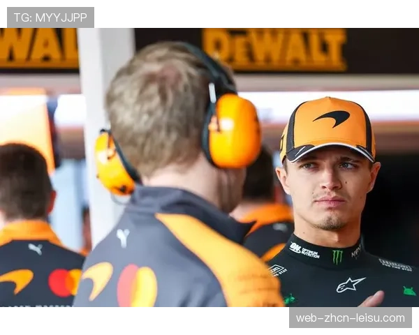 澳大利亚大奖赛赛后，勒克莱尔将冠军奖杯带往医院探望生病的车迷